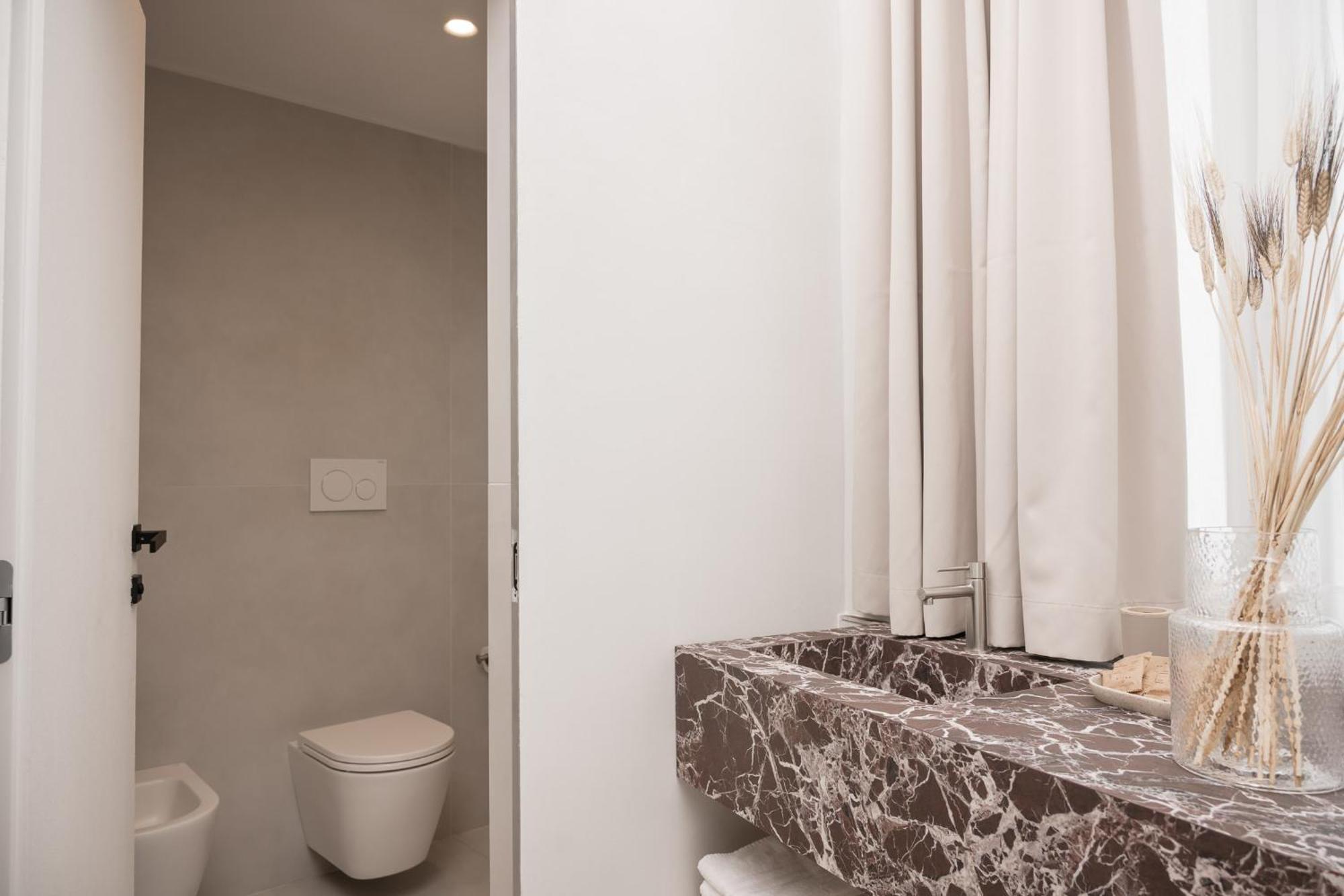 Iodis Relais Hotel Napoli Bagian luar foto